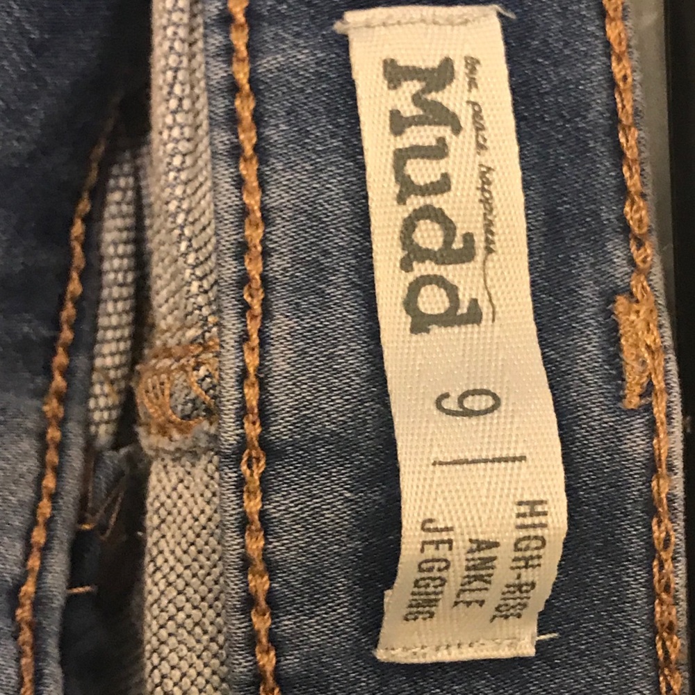Regular light blue jeans
